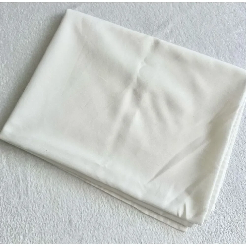 Better Yet by Best - a visa product - white table cloth - 52 x 69 inches